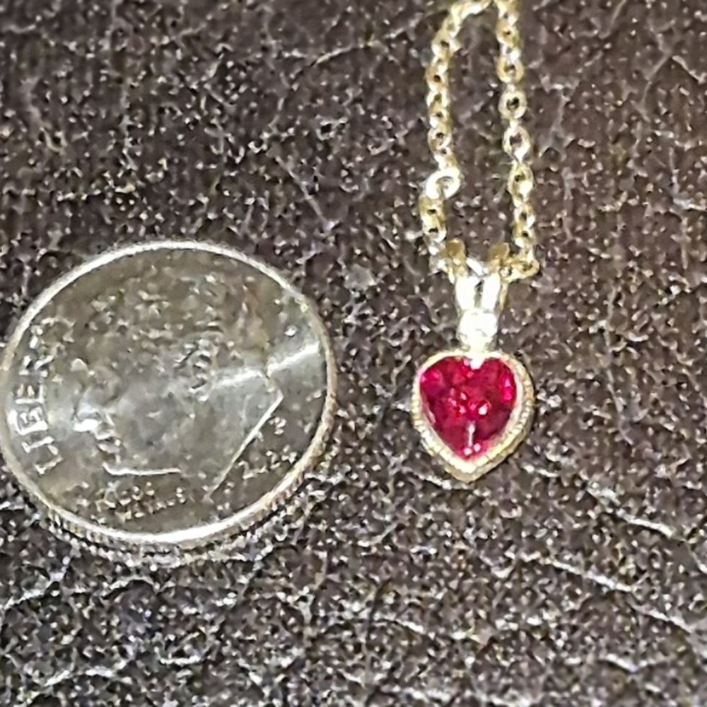 1928 VINTAGE INSPIRED PETITE HEART NECKLACE - Picture 6 of 6